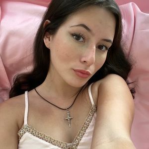 Meet your Posher, Charlize